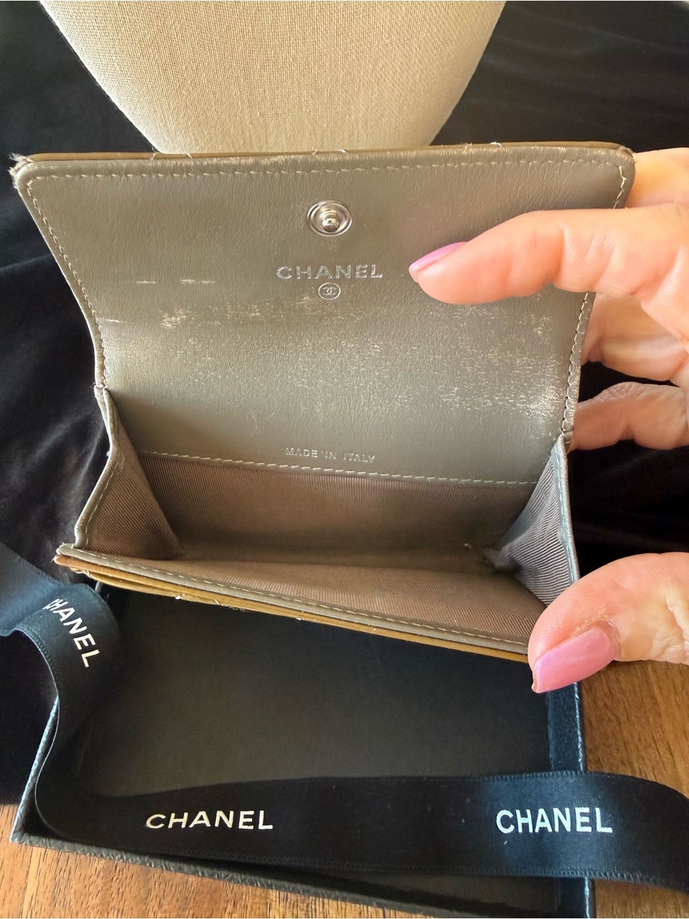 Chanel Quilted Patent Leather Compact Credit Card 💳 Wallet - Caramel Color - Picture 5 of 15